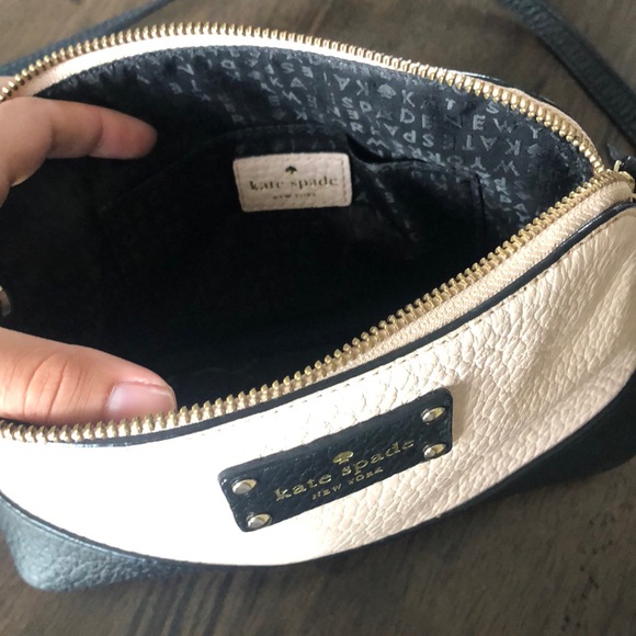 Kate Spade Crossbody - Picture 2 of 3